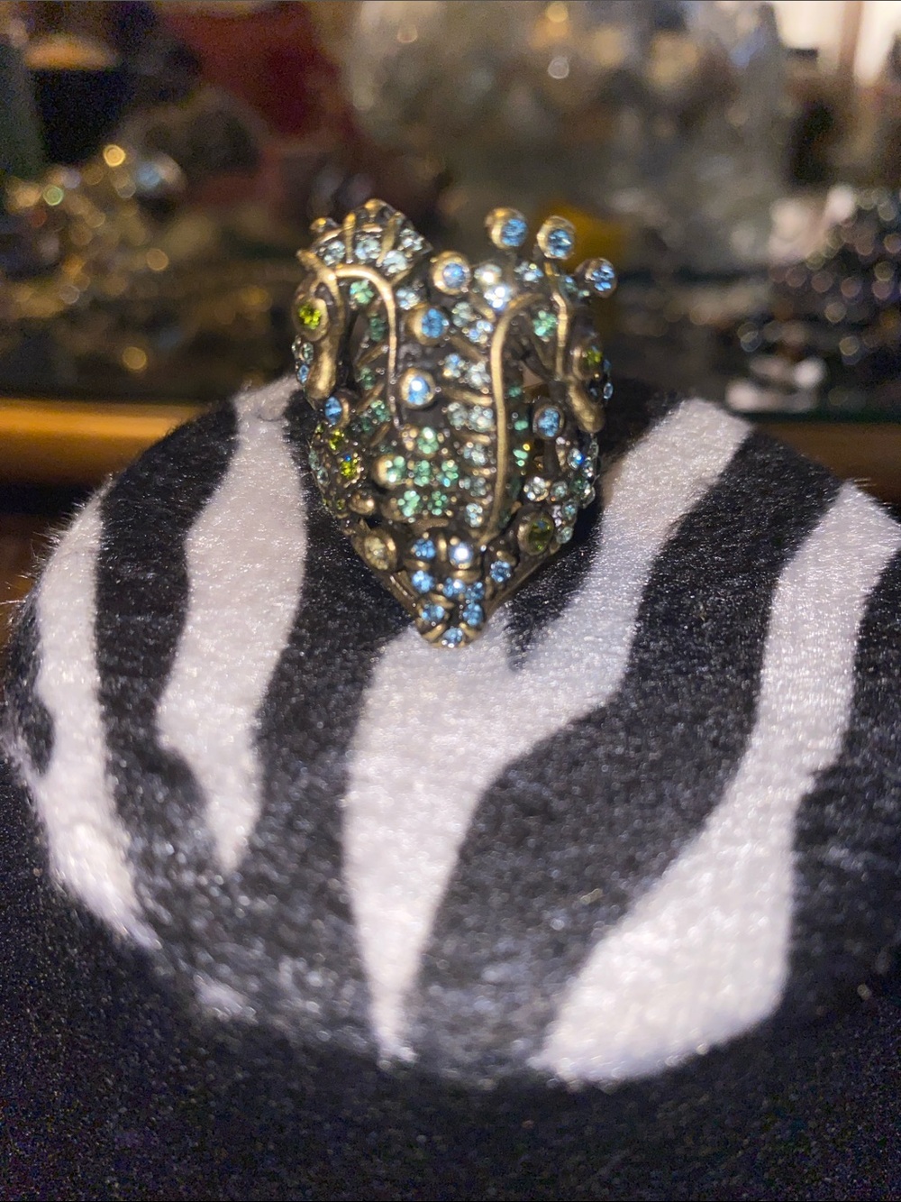 Heidi Daus Royal Swarovski Crystal Waterhorse Seahorse - Green and Blue size 7